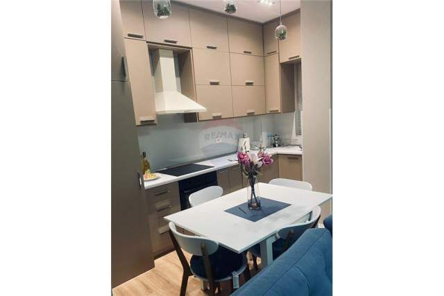 Tirane, shitet apartament 1+1+BLK Kati 3, 64 m² 100.000 Euro (Komuna e Parisit)