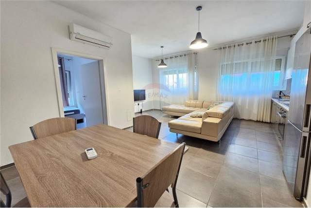Tirane, jepet me qera apartament 2+1 Kati 1, 83 m² 380 Euro (Ali Dem , Mangalem)
