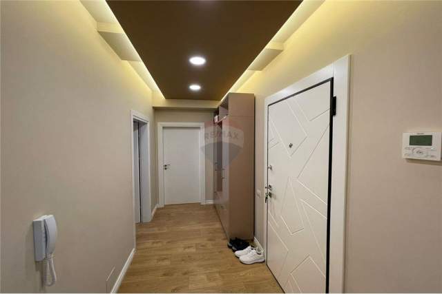 Tirane, jepet me qera apartament 2+1+BLK Kati 2, 101 m² 1.000  (Rruga e Dibres)
