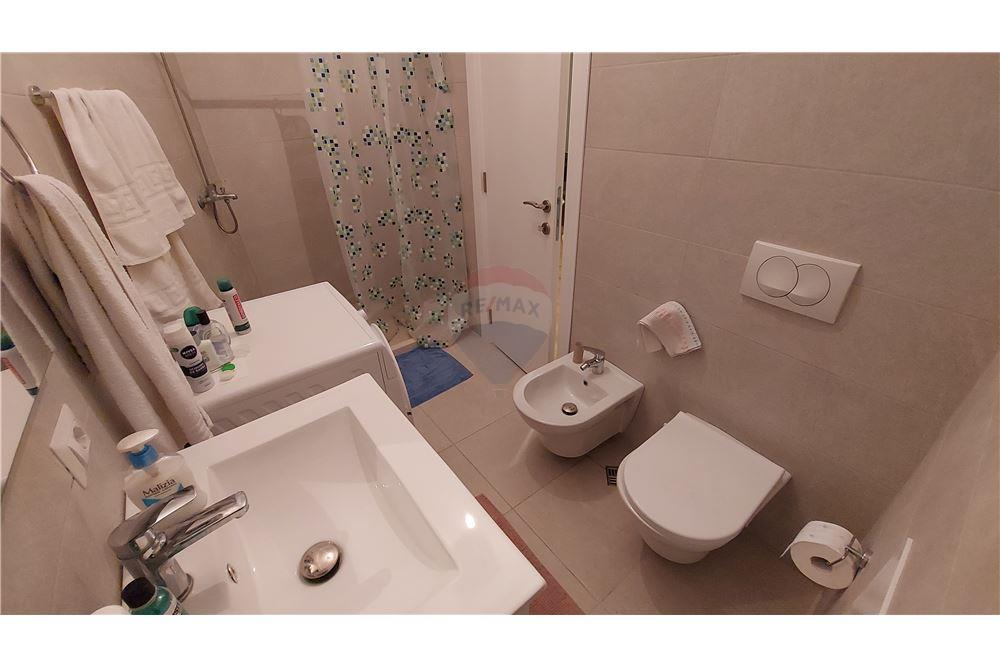 Apartament 1+1 me Qera ne Myslym Shyr