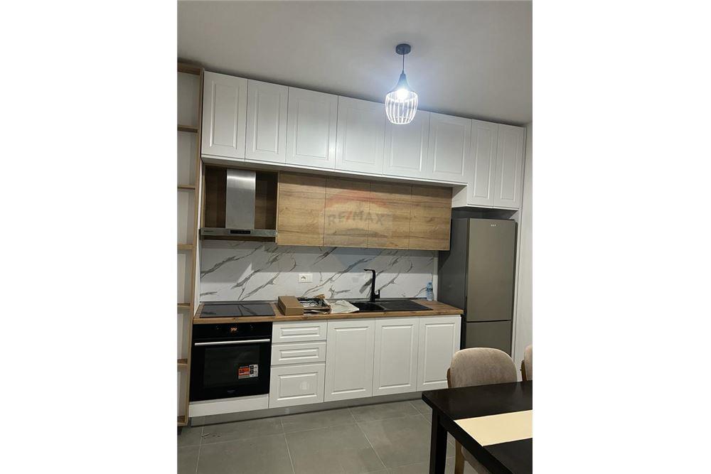 Jepet me Qera Apartament 1+1 tek Arlis Farmacia 10