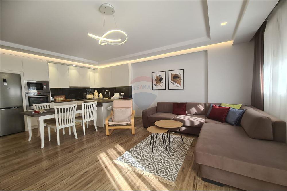 Apartament 2+1 me qira tek Rruga e Kosovarve 1000Euro/Muaj