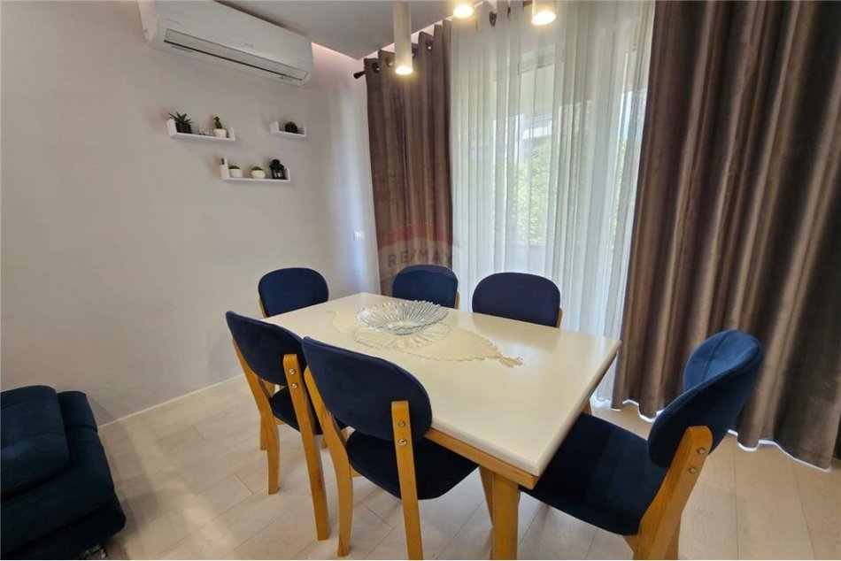 Tirane, shitet apartament 2+1+Ballkon, Kati 3, 95 m² 190,000 € (Rruga e Dibres)