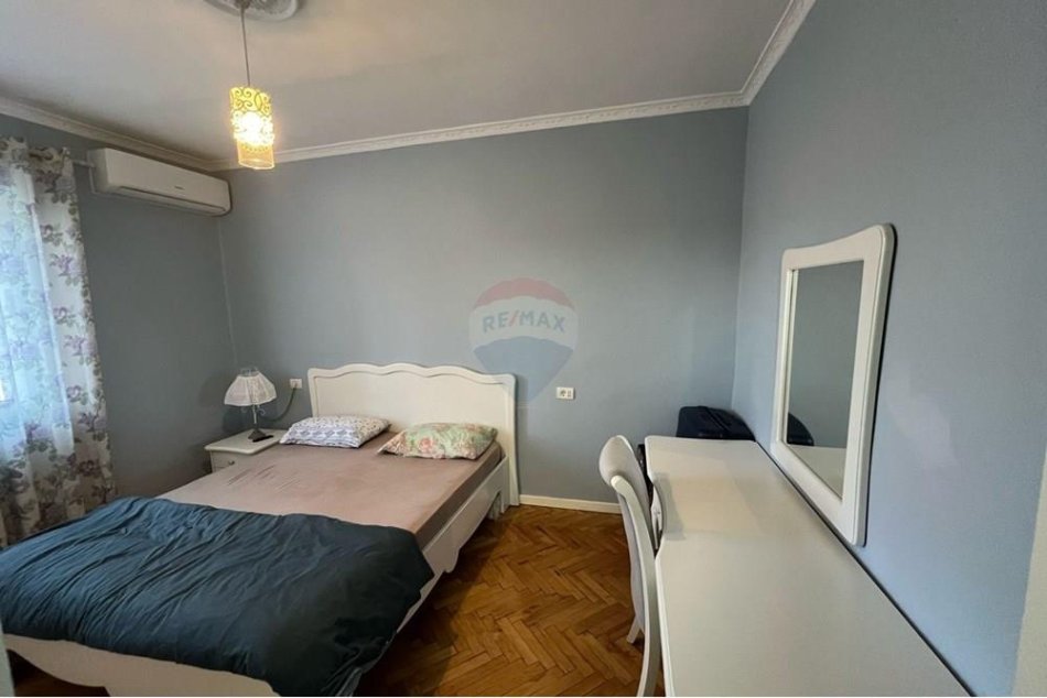 Tirane, shitet apartament 1+1 Kati 4, 53 m² (Rruga Fortuzi)