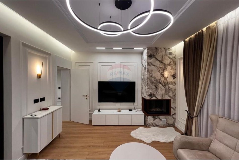 Tirane, shitet Vile 3 Katshe , 365 m² 350.000 € (Vile per shitje ne Vore!)