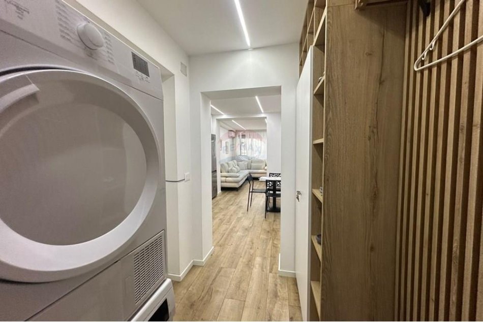 Tirane, jepet me qera apartament 1+1 , 55 m² 650 € (Shkolla Sabaudin Gabrani)