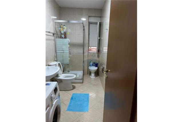 Tirane, jepet me qera apartament 1+1+BLK Kati 3, 60 m² 600 Euro (Tek stadiumi air Albania)