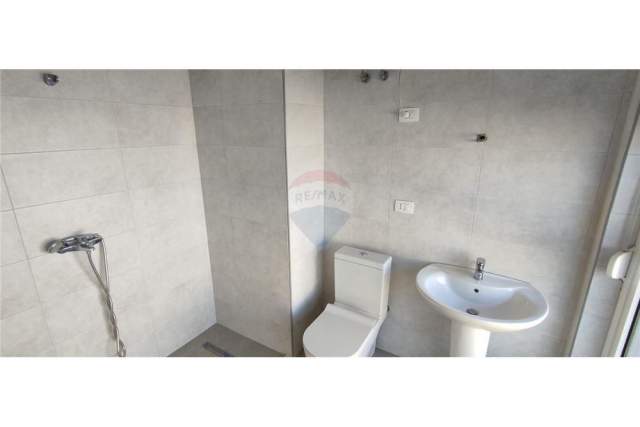Tirane, shitet apartament 3+1 Kati 3, 157 m² 113.000 Euro (Rruga Ali Demi)