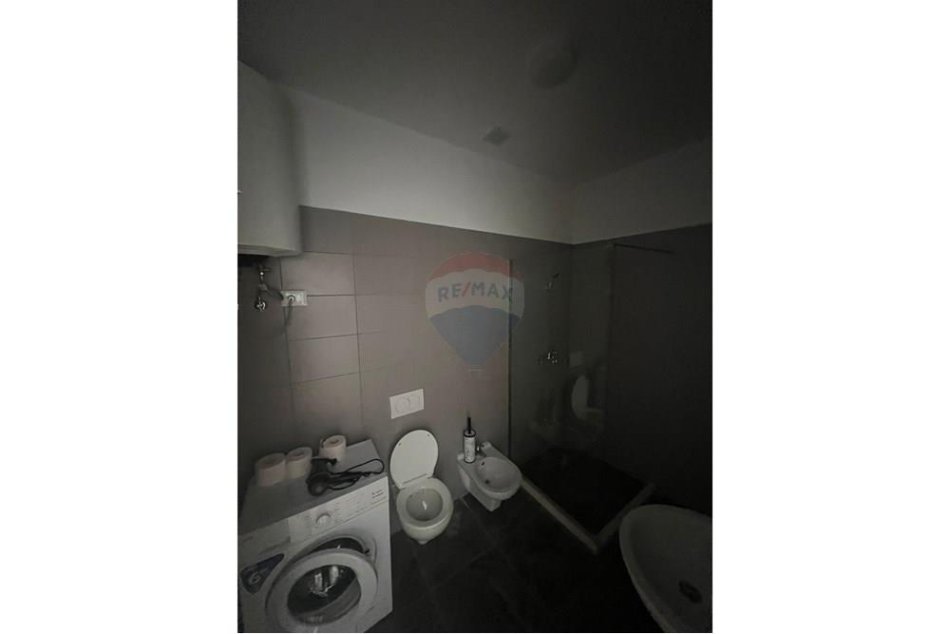 shitet apartament 1+1+Aneks+Ballkon , 70 m² 140.000 € (Komuna e Parisit - Eleonora,)