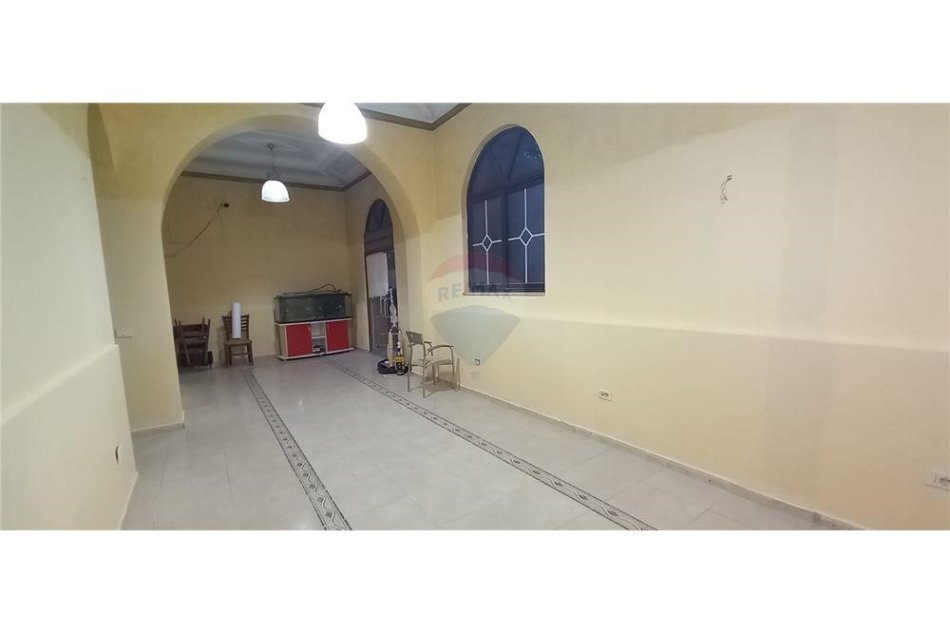Tirane, shitet zyre Kati 0, 170 m² 479.600 € (Ambjent Komercial ne Shitje)