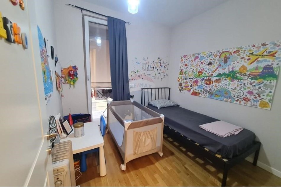 Tirane, shitet apartament 2+1 Kati 1, 89 m² 220.000 € (Super Apartament 2+1 +Post Parkimi Ne Shitje)