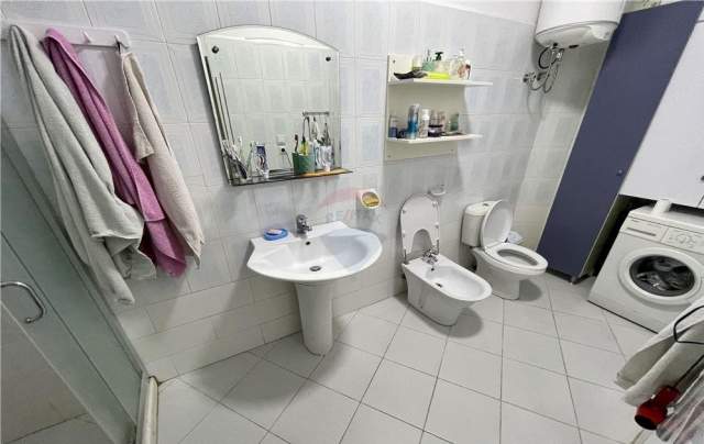 Tirane, shitet apartament 2+1 Kati 5, 72 m² 72.000 Euro