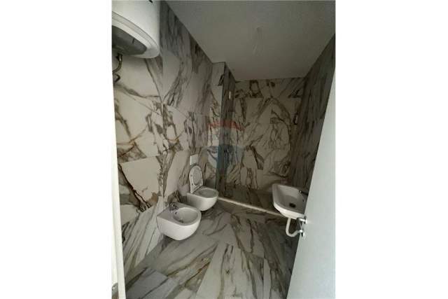 Tirane, shitet apartament 1+1+BLK Kati 3, 70 m² 77.000 Euro (Kompleksi Grand)
