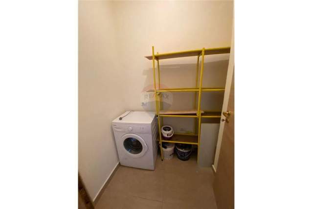 Tirane, shitet apartament 1+1+BLK Kati 6, 72 m²