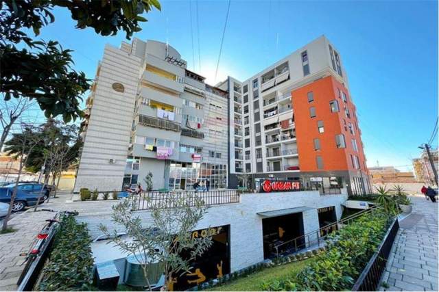 Tirane, jepet me qera ambjent biznesi Kati 1, 130 m² 500 Euro (Rruga Haxhi Hysen Dalliu)