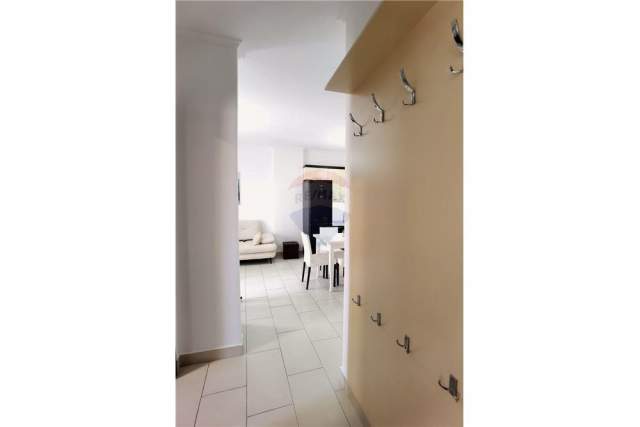 Tirane, jepet me qera apartament 1+1 Kati 8, 60 m² 550 Euro (LIQENI I THATE)