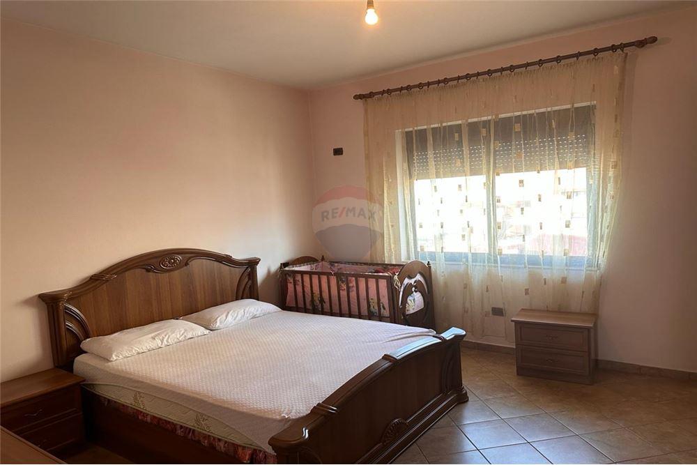 Apartament 3+1+ post parkimi me qira ne Selite 40.000 Leke/Muaj