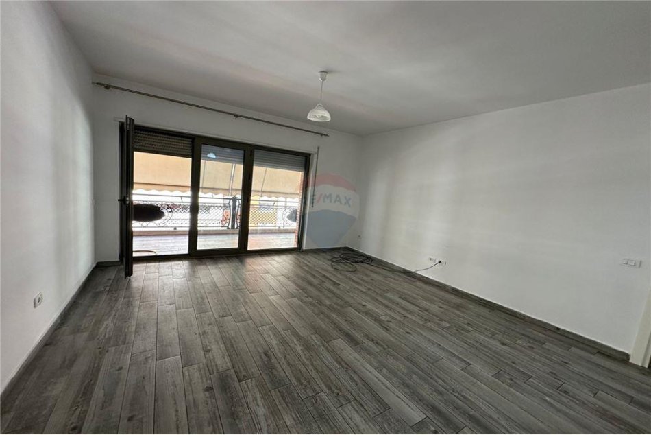 Apartament 2+1+ Post Parkimi me Qera, Kompleksi Delijorgji