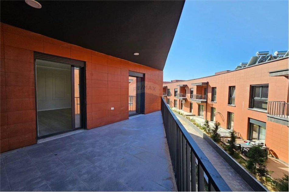 Shqiperi, shes apartament 3+1+Aneks+Ballkon Kati 2, 155 m² 248,000 € (TEG)