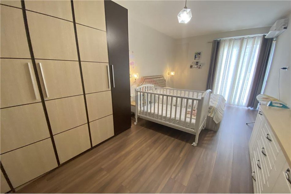 Tirane, jepet me qera apartament 2+1 Kati 2, 111 m² 800 € (Komuna e Parisit)