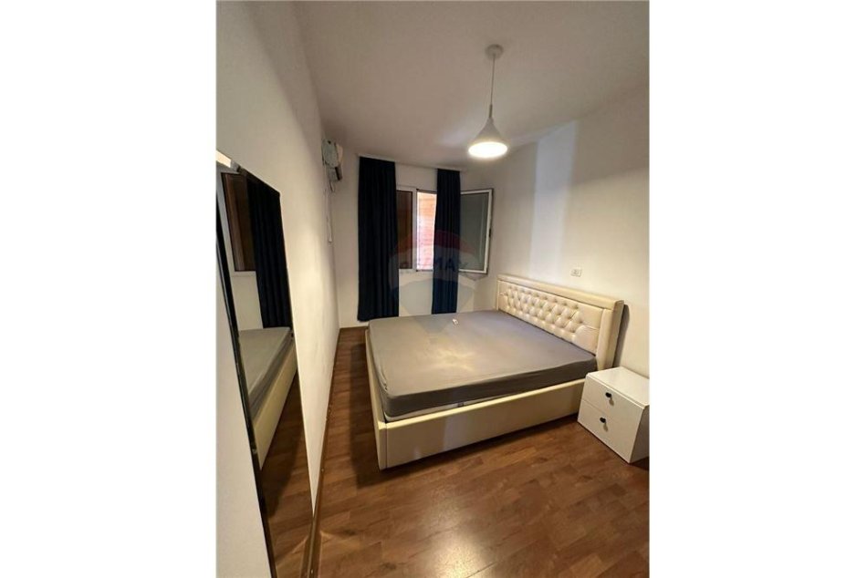 Tirane, jepet me qera 1+1 Kati 0, 70 m² 400 € (Apartament per qira mujore tek Kodra e Diellit)