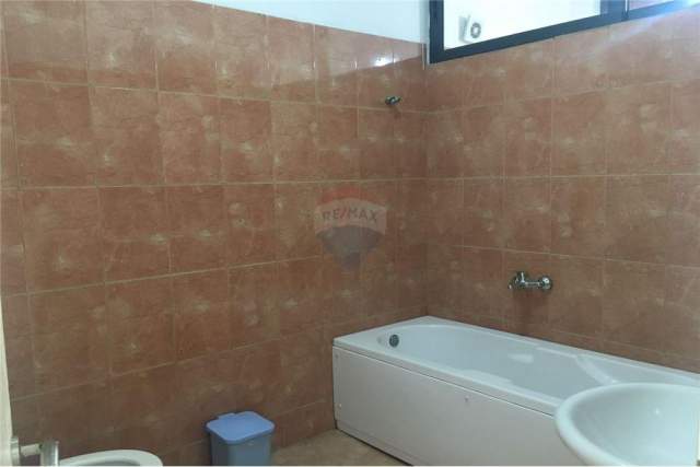 Tirane, shitet apartament 2+1 Kati 7, 107 m² 98.000 Euro (Rruga e kavajes)