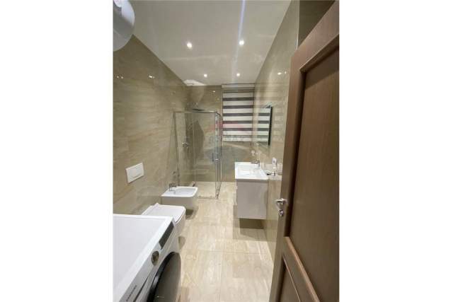 Tirane, jepet me qera 3+1+BLK Kati 4, 750 Euro