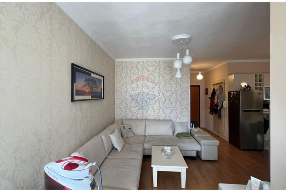 Tirane, shitet apartament 1+1 Kati 2, 62 m² 155.000 € (Apartament 1+1 ne qender te Tiranes!)