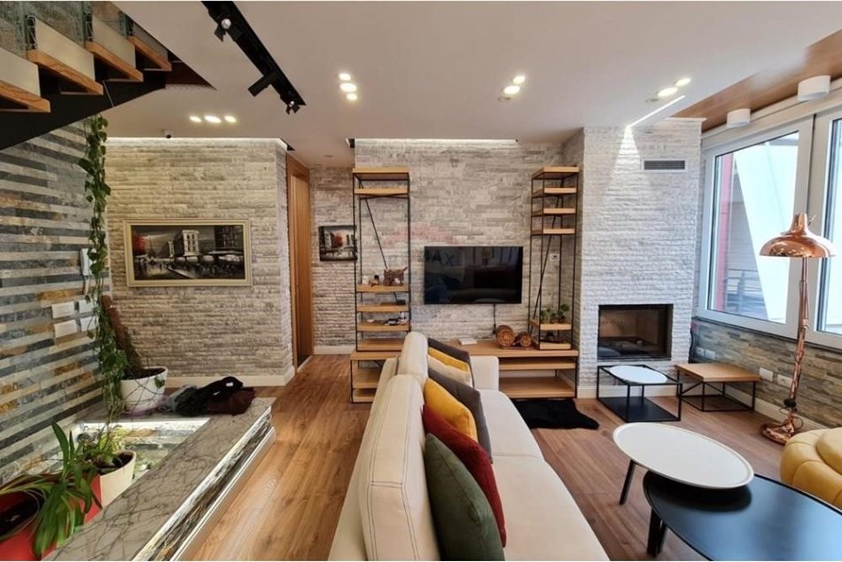 Tirane, shitet apartament 5+1 Kati 6, 189 m² 500.000 € (Perballe Kristal Center - Rezidenca Kodra e Diellit, Shqipëri)