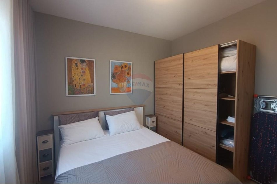 Tirane, jepet me qera apartament 1+1 Kati 4, 50 m² 600 € (Rruga e Dibrës,)