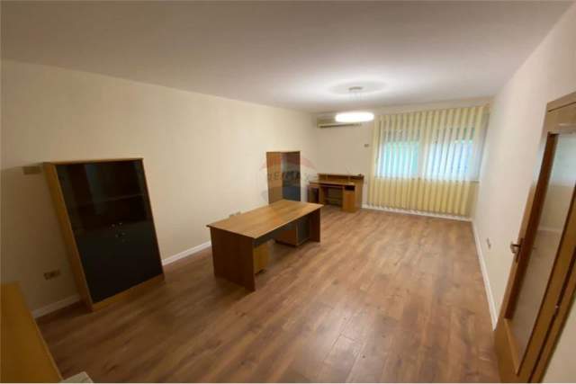 Tirane, shes apartament 1+1+A Kati 2, 71 m² 140.000 Euro (Perlat Rexhepi)