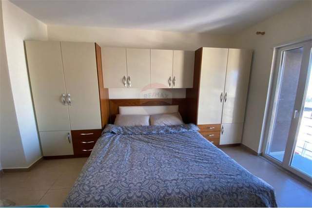 Tirane, shitet apartament 1+1+BLK Kati 6, 72 m²