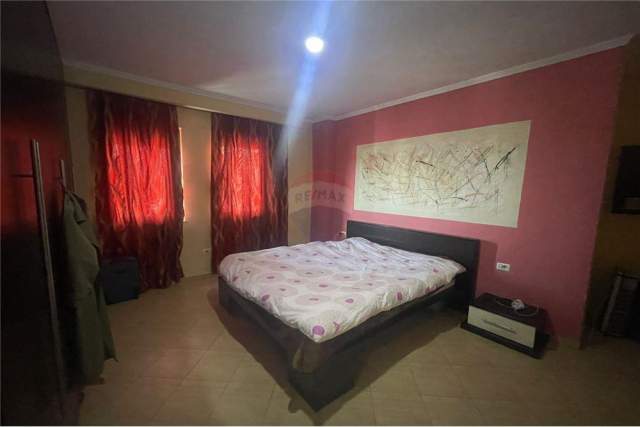 Tirane, shitet apartament 3+1+A+BLK Kati 2, 135 m²