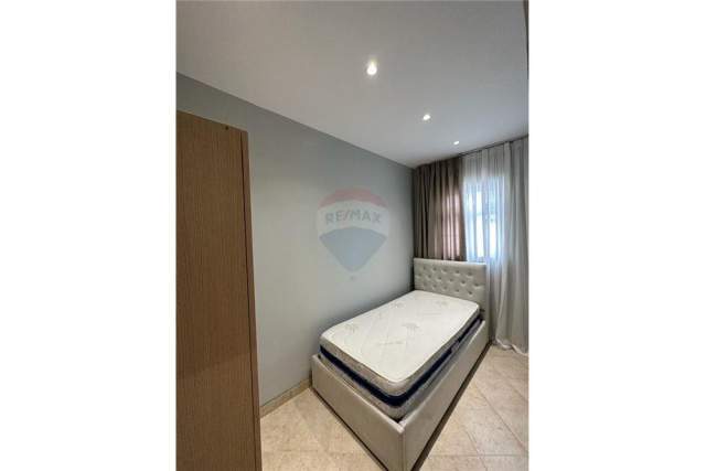 Tirane, shitet apartament 2+1 Kati 5, 70 m² 84.000 Euro
