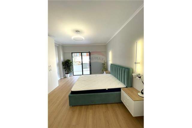 Tirane, shitet apartament 2+1+BLK Kati 3, 92 m² 143.000 Euro (Kodra e Diellit)