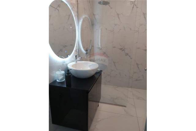 Tirane, shitet apartament 2+1+BLK Kati 9, 101 m² 160.000 Euro (Yzberisht, Rruga "Migjeni")
