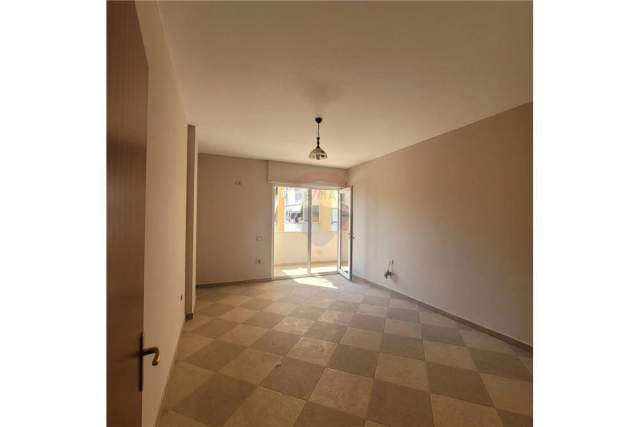 Tirane, shitet 1+1+BLK Kati 3, 81 m² 120.000 Euro