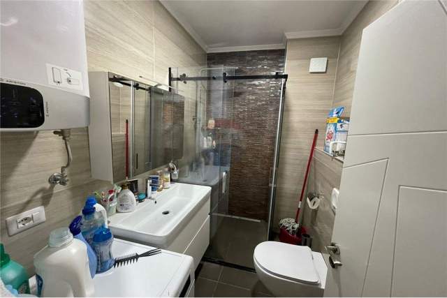 Tirane, jepet me qera apartament 2+1+BLK Kati 2, 101 m² 1.000  (Rruga e Dibres)