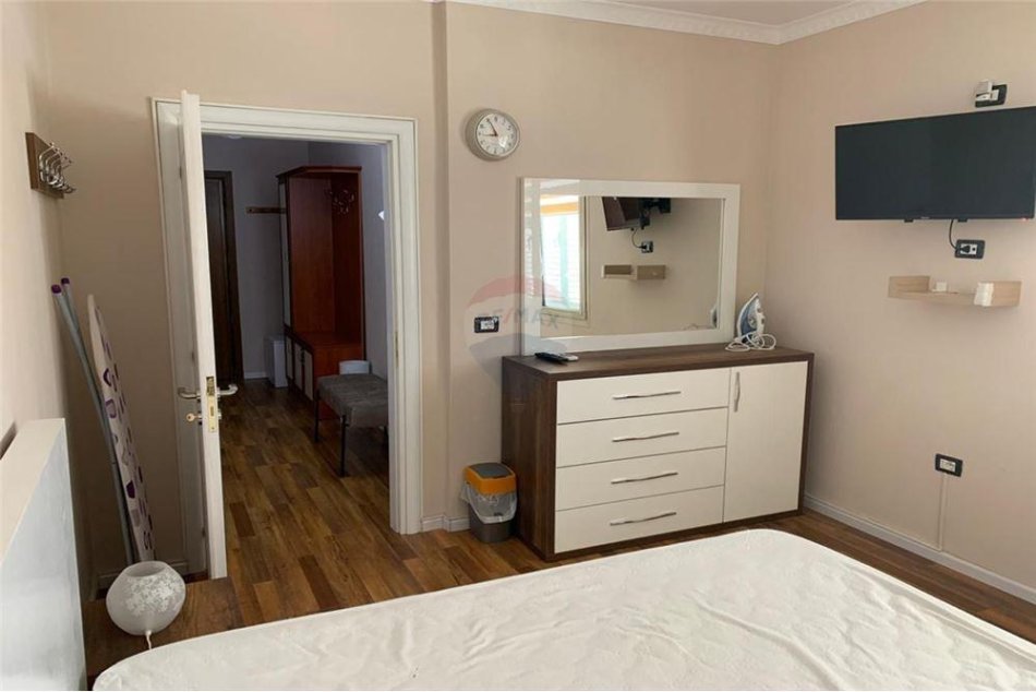 Apartament 1+1 me qira tek Rruga e Elbasanit!