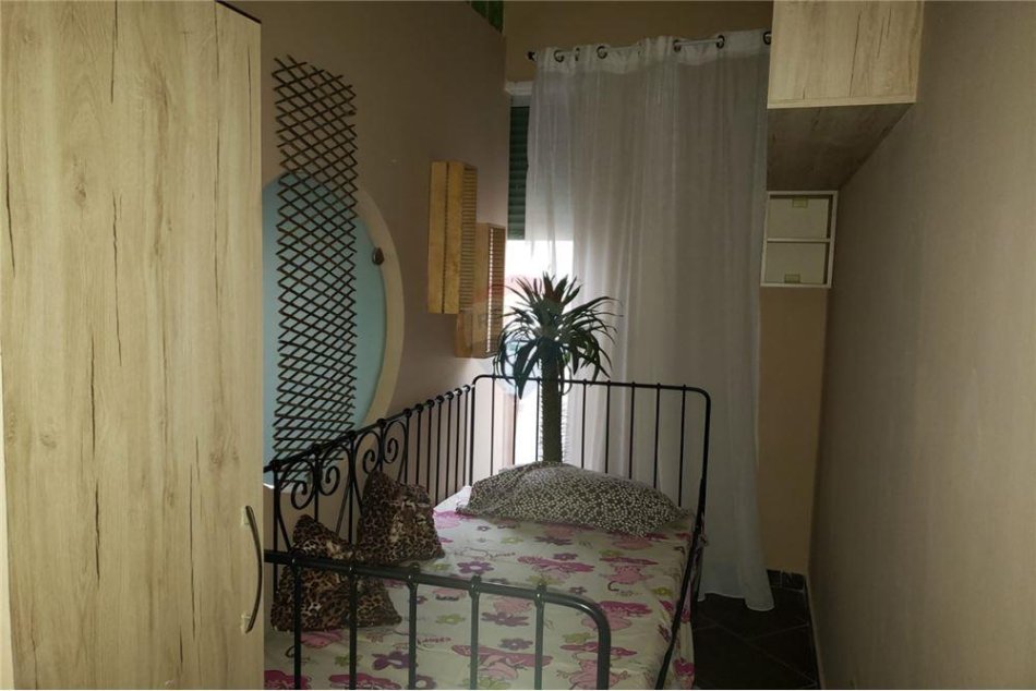 Tirane, jepet me qera apartament 1+1 Kati 3, 82 m² 550 € (Medar Shtylla)