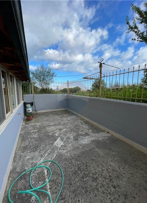 Tirane, jepet me qera apartament 2+1 Kati 2, 60 m² 500 € (ALI DEMI)