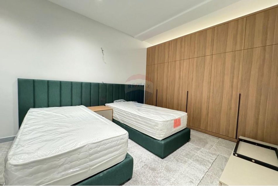 Tirane, jepet me qera 2+1 Kati 1, 750 € (Rruga e Elbasanit)