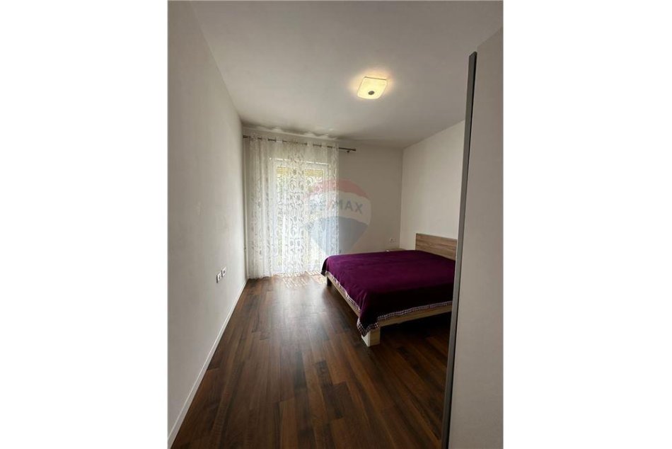 Tirane, jepet me qera apartament 1+1 Kati 0, 60 m² 500 € (LIQENI I THATE)