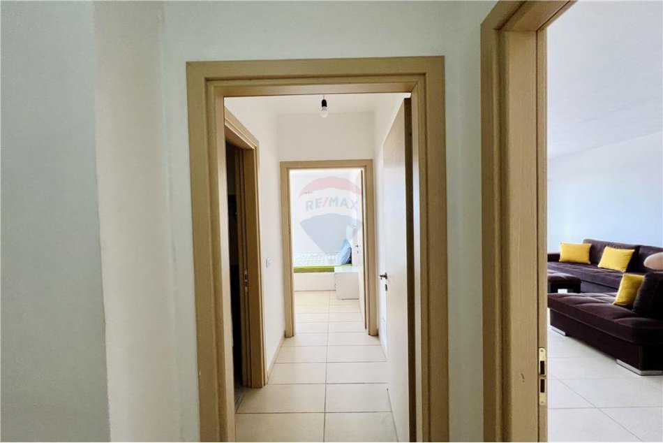 APARTAMENT 1+1 PER QIRA NE KINOSTUDIO !