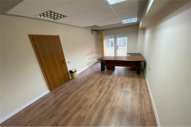 Tirane, shes apartament 1+1+A Kati 2, 71 m² 140.000 Euro (Perlat Rexhepi)