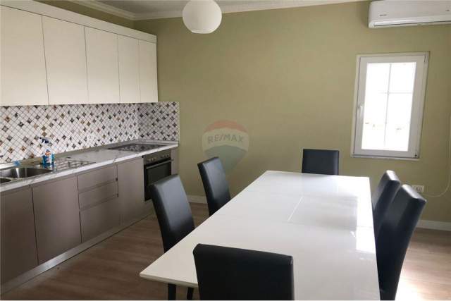 Tirane, shitet Vile 5+1+BLK Kati 2, 477 m² 235.000 Euro (Sauk)
