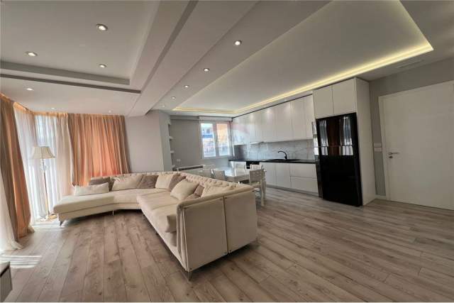 Tirane, shitet apartament 1+1+BLK Kati 8, 84 m² 143.000 Euro (Komuna Parisit)