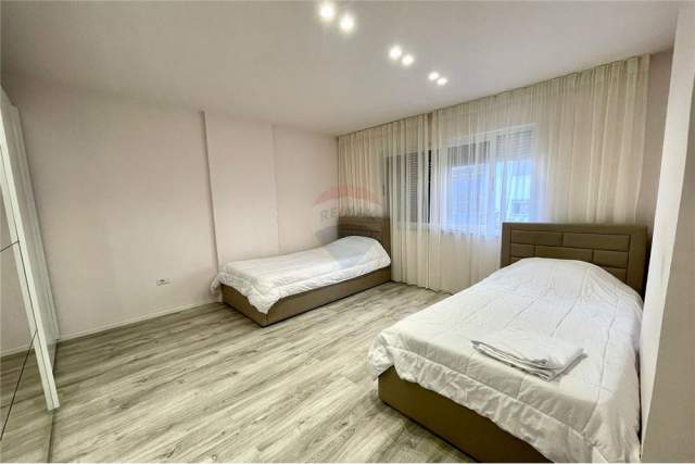 Tirane, jepet me qera apartament 2+1+BLK Kati 2, 100 m² 750 Euro