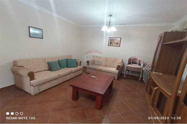 Vlore, shes shtepi 2 Katshe Kati 2, 134 m² 250.000 Euro (Rr.Uje Ftohte,7 pallatet)