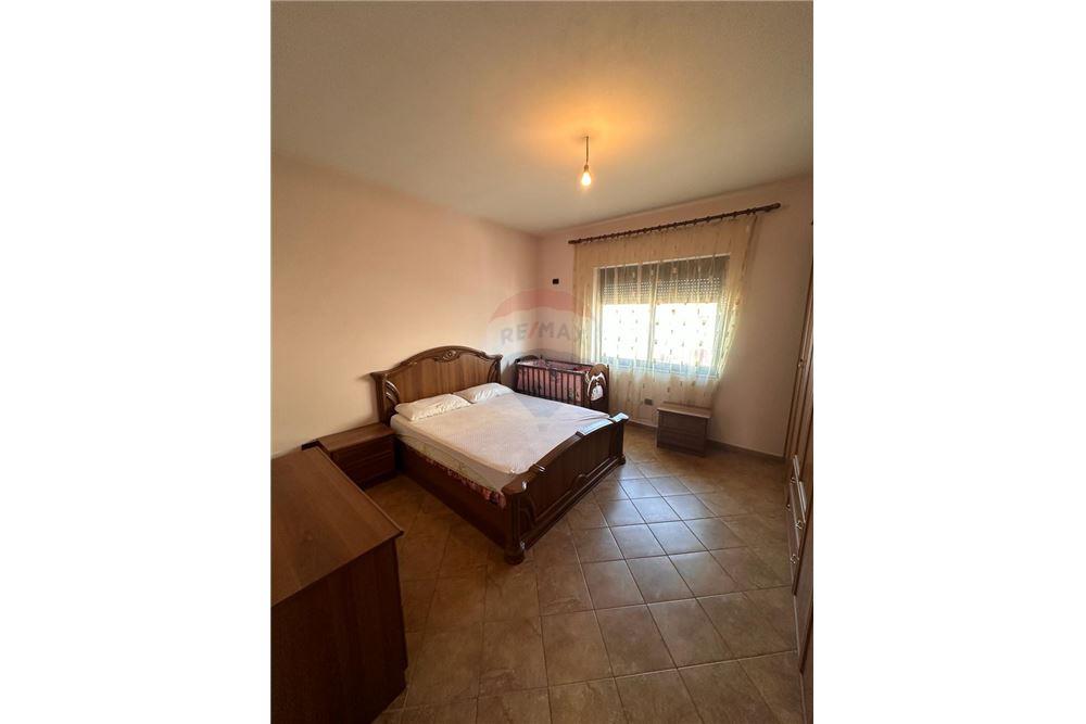 Apartament 3+1+ post parkimi me qira ne Selite 40.000 Leke/Muaj